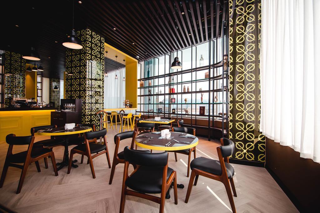 Maqan Hotel Алматы Экстерьер фото