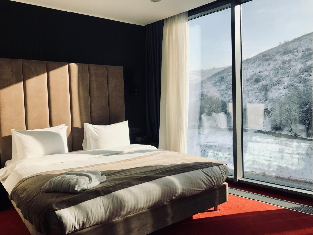 Maqan Hotel Алматы Экстерьер фото