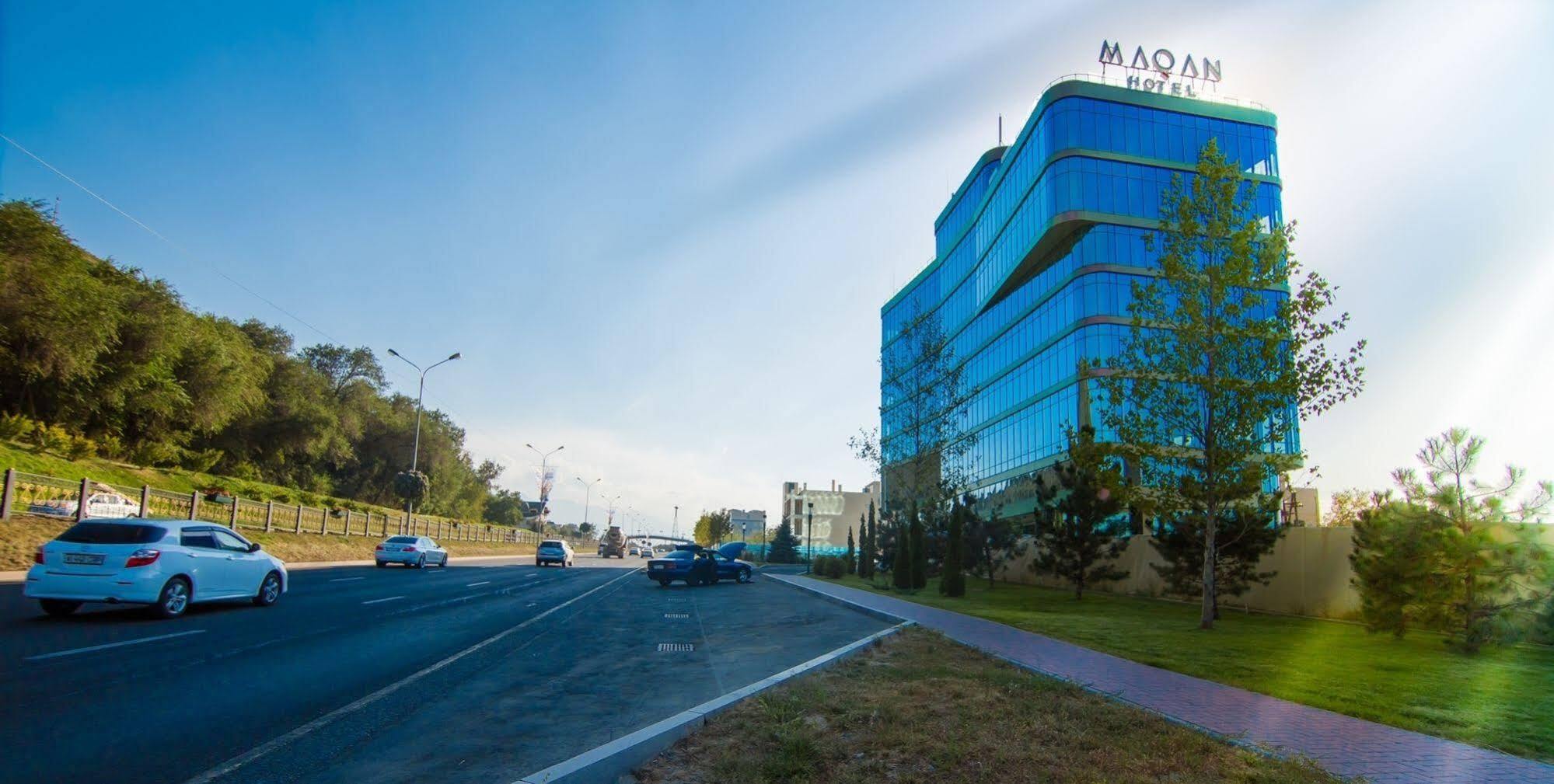 Maqan Hotel Алматы Экстерьер фото