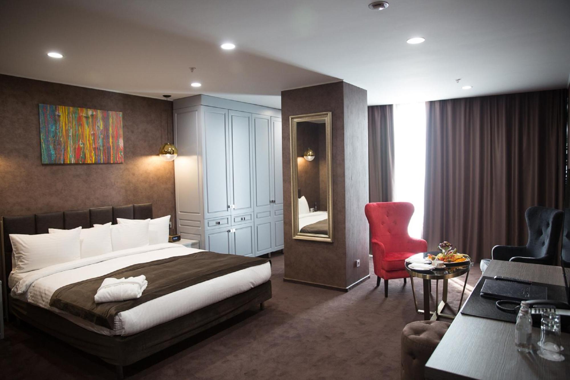 Maqan Hotel Алматы Экстерьер фото